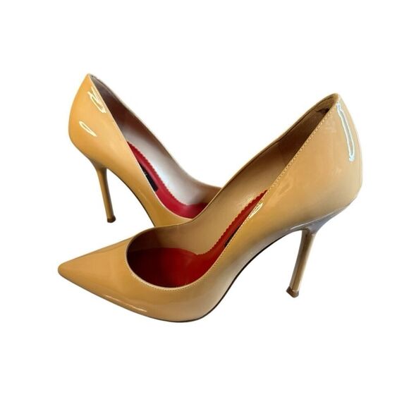 CH Carolina Herrera Patent Leather Heels Beige Red Sole Pumps Size US 6.5 / EU37 - Picture 3 of 10